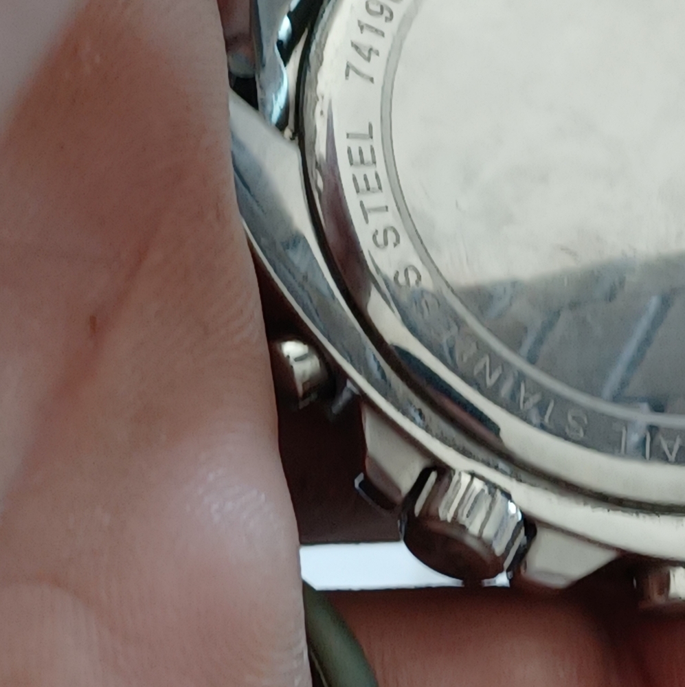 Watch - Picture 5 of 5